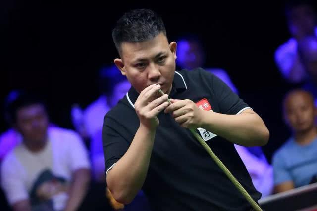 海港背后的 海港背后的